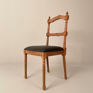 라떼 원목 체어 - 실용적이고 편안한 디자인의 원목 체어 이미지