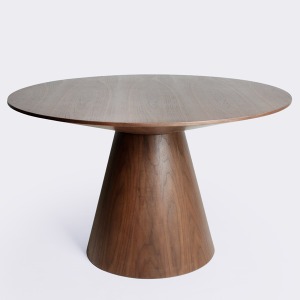 우노 다이닝 테이블 1200 월넛 - 실용적 디자인의 다이닝 테이블 이미지